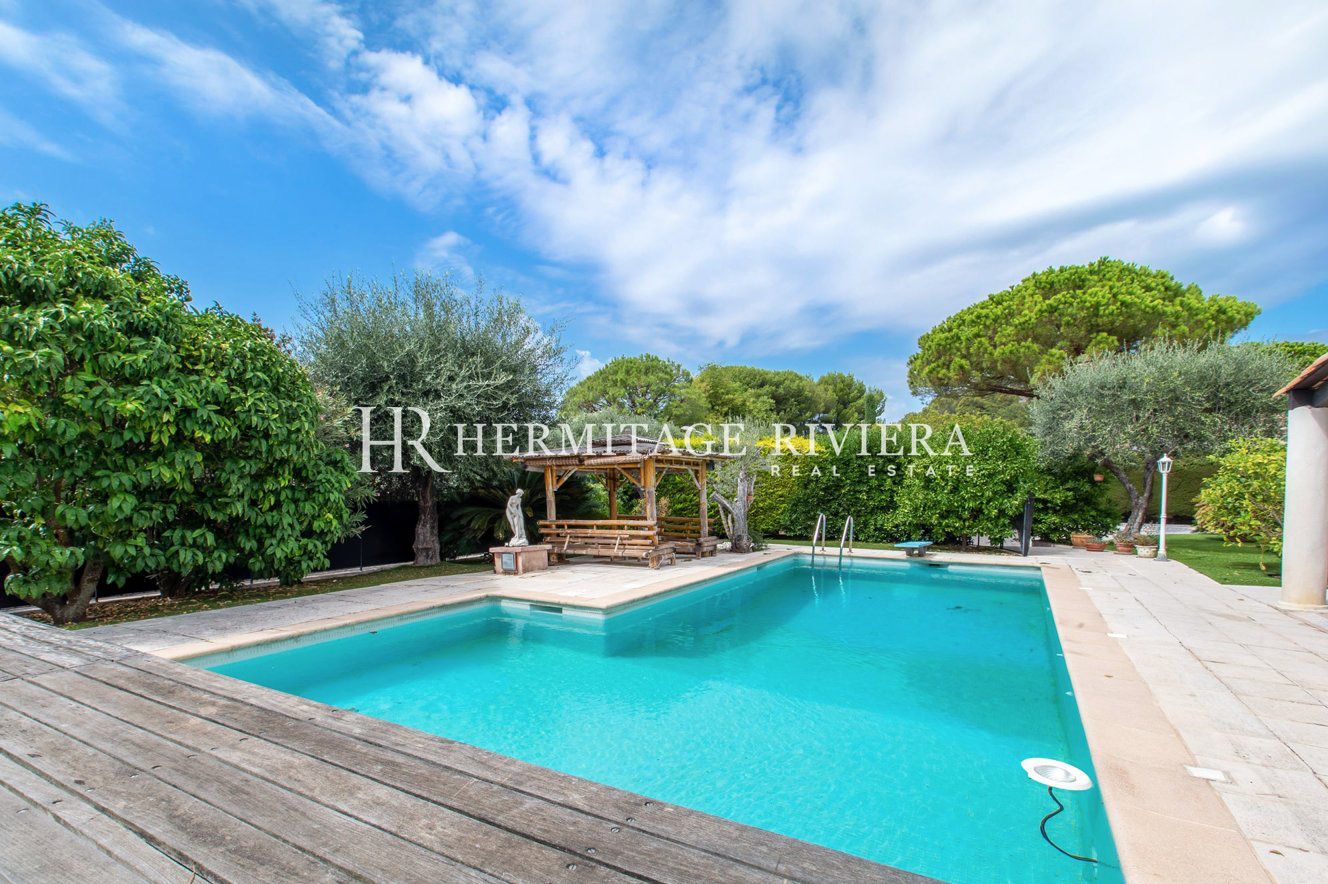 Сalm - Сlosed estate - Pool - Garden (image 7)