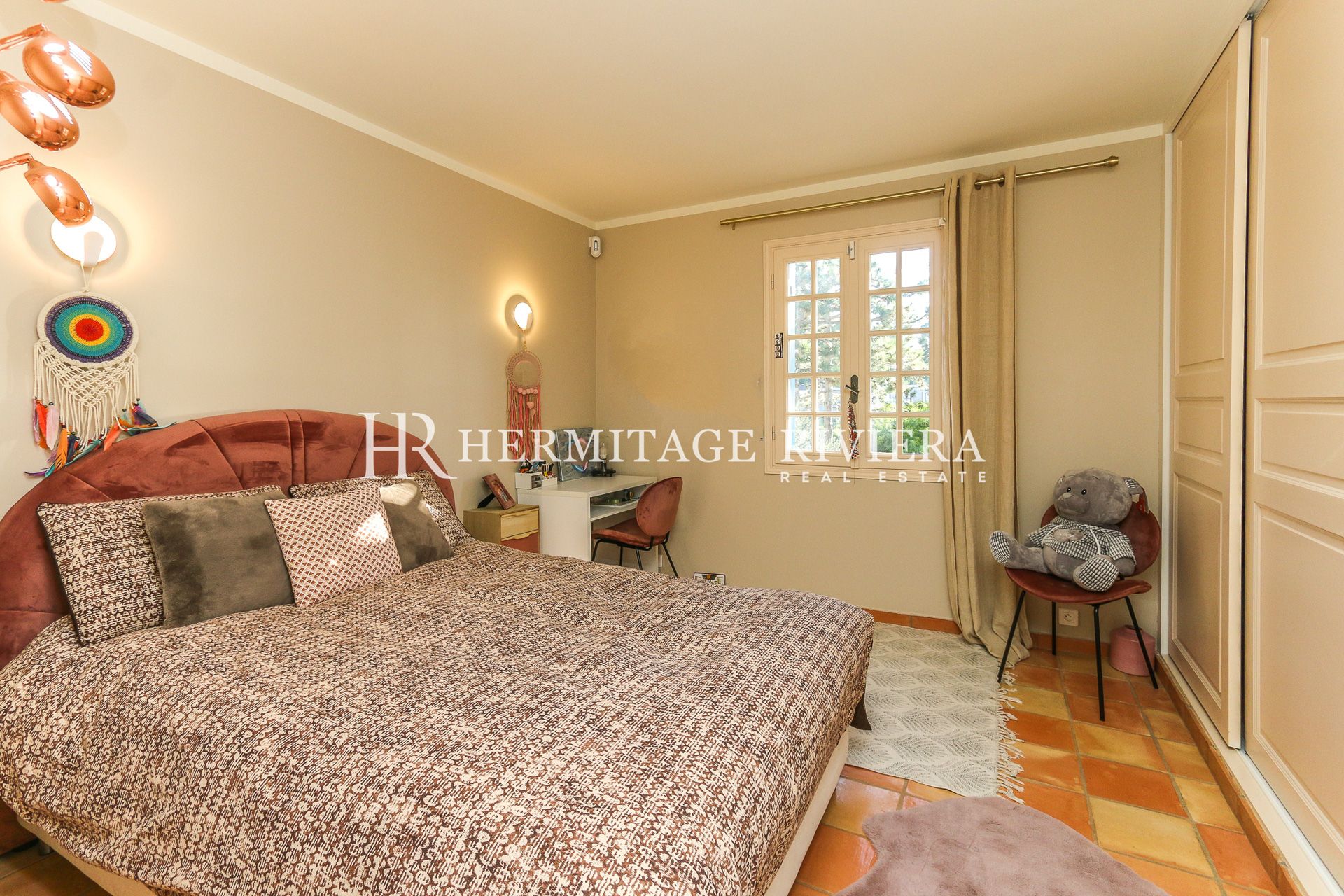 Stängd fastighet - Pool - Havsutsikt  (bild 14)