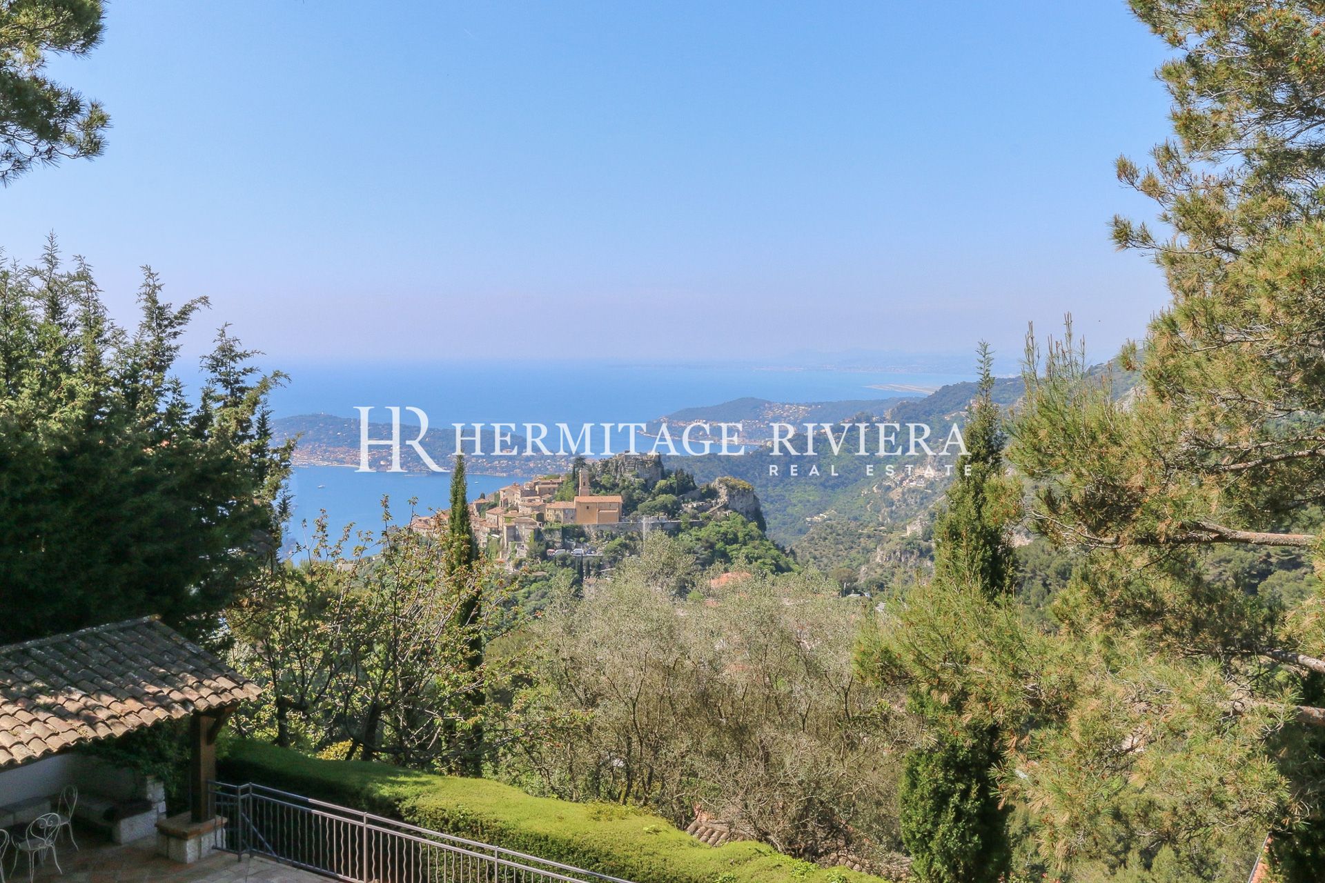 Villa ristrutturata - Vista sul paese - Piscina (immagine 29)