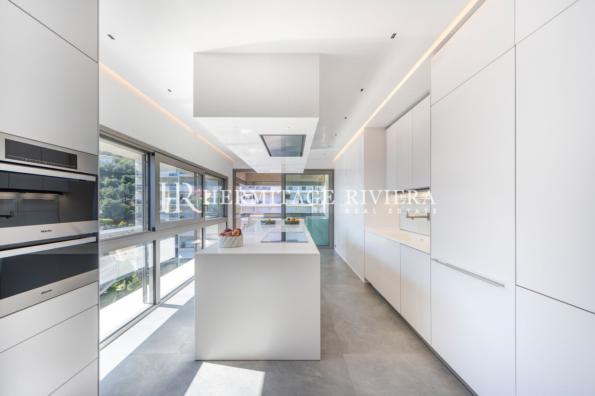 Apartment in Jardin Exotique Monaco  5 bedrooms- Terrace - Views of Monaco - Calme (image 17)