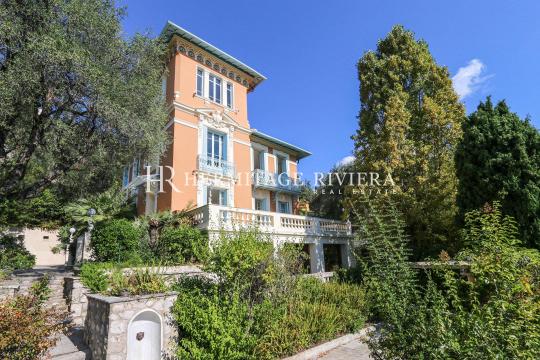 Belle Epoque villa with park and swimming pool 