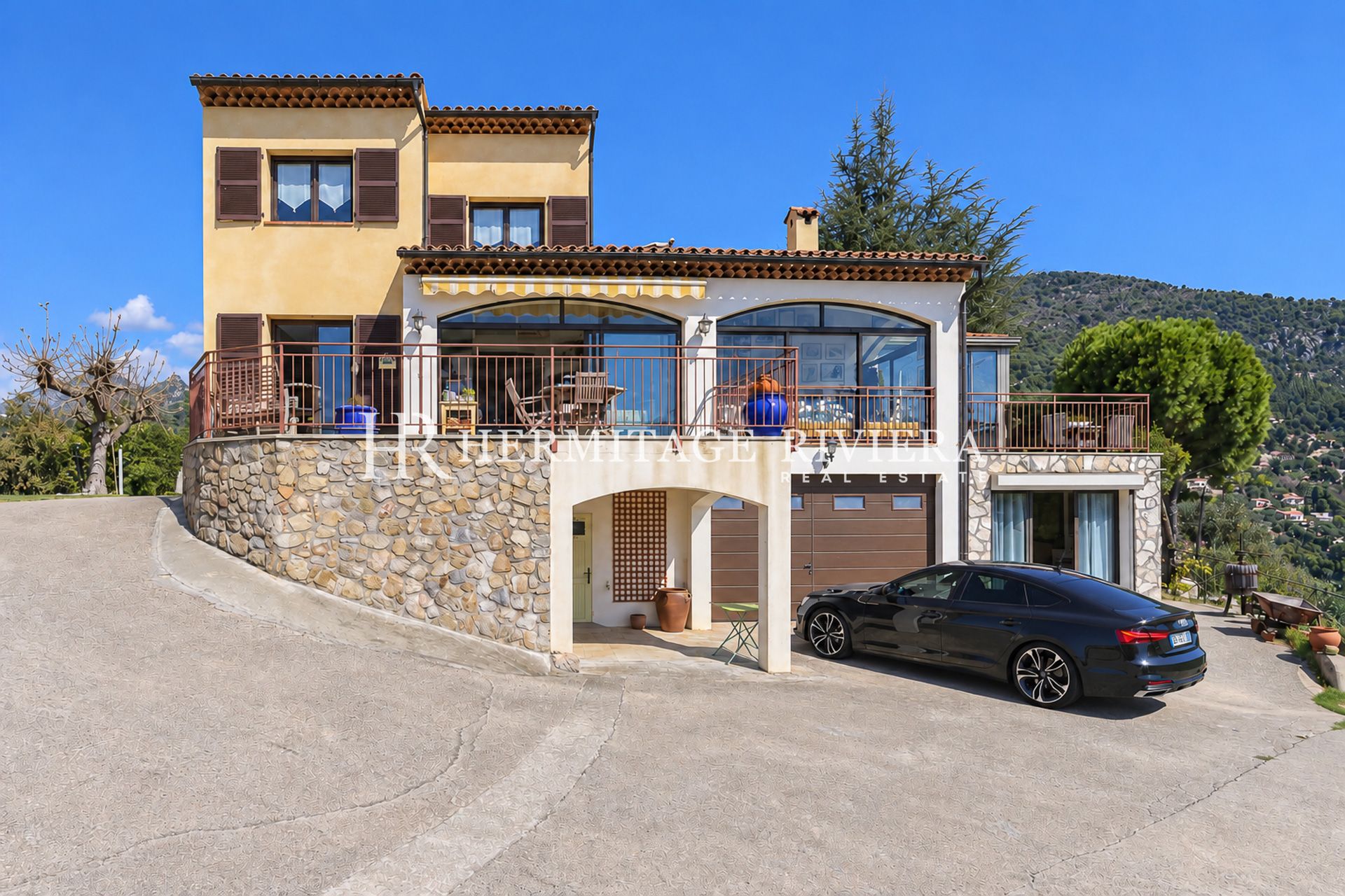 Villa à Menton Garavan Villa avec piscine et panorama à 360° - vues spectaculaires (image 10)