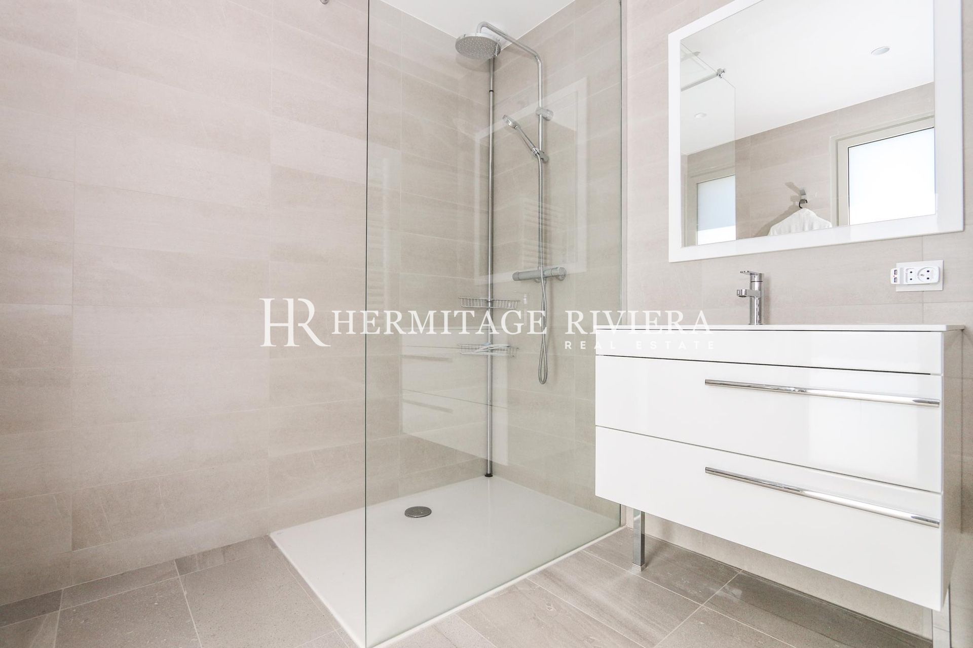 3 bedroom apartment - Luxury residence on the hills of Nice - Pool - Tennis court (image 18)