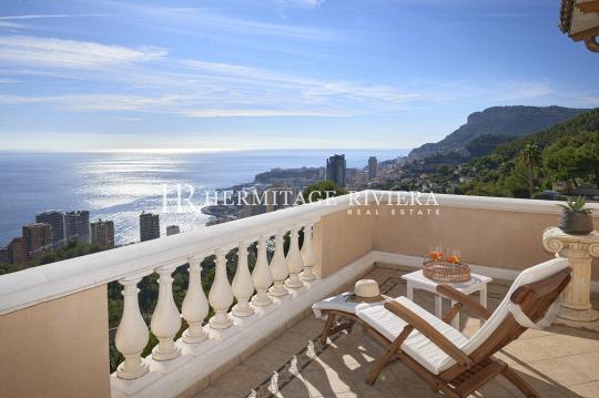 Villa with stunning views of sea and Monaco