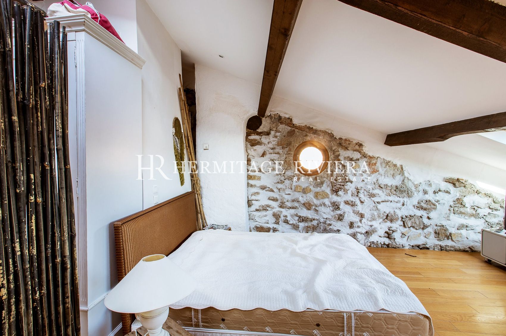 Takvåning i Villefranche-sur-Mer Loft - 2 sovrum - Översta våningen (bild 14)