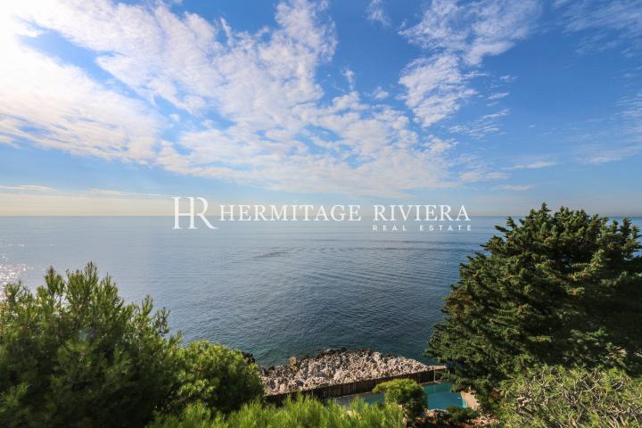 Exceptional location with direct access to the sea (image 2)