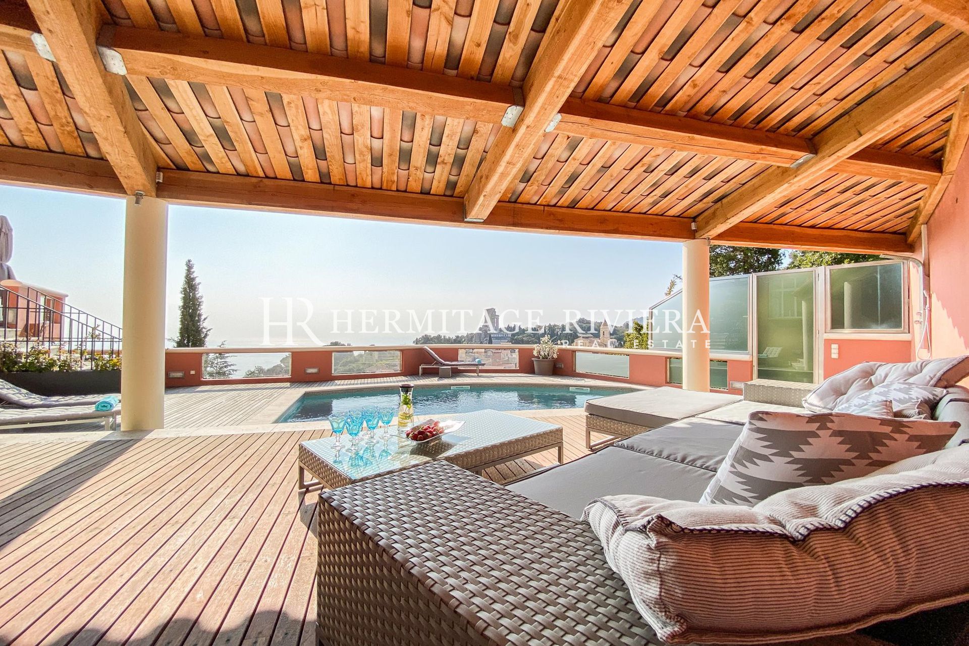 Renovated - Panoramic sea views - Pool (image 3)