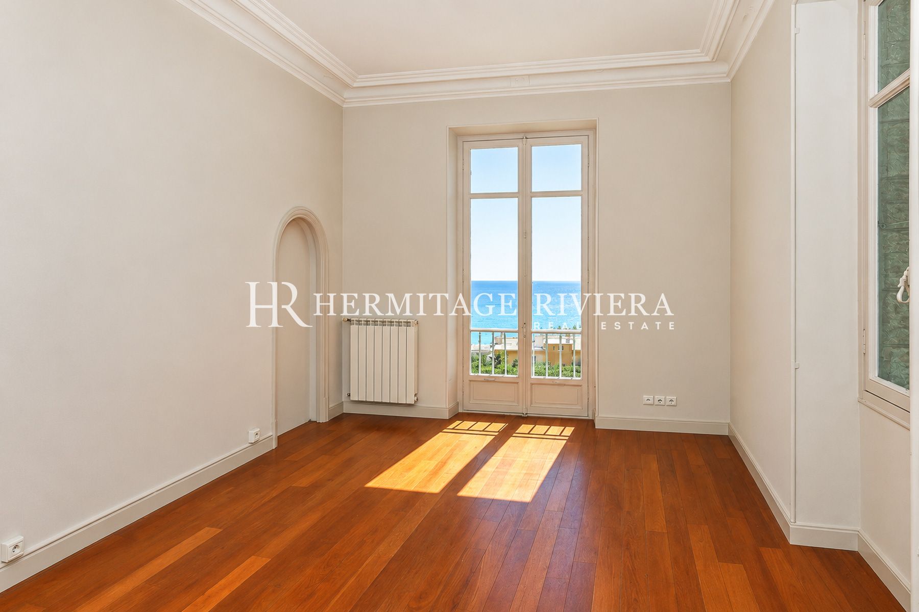 Villa in Menton Garavan Elegant 19th century stone mansion with sea view (image 21)