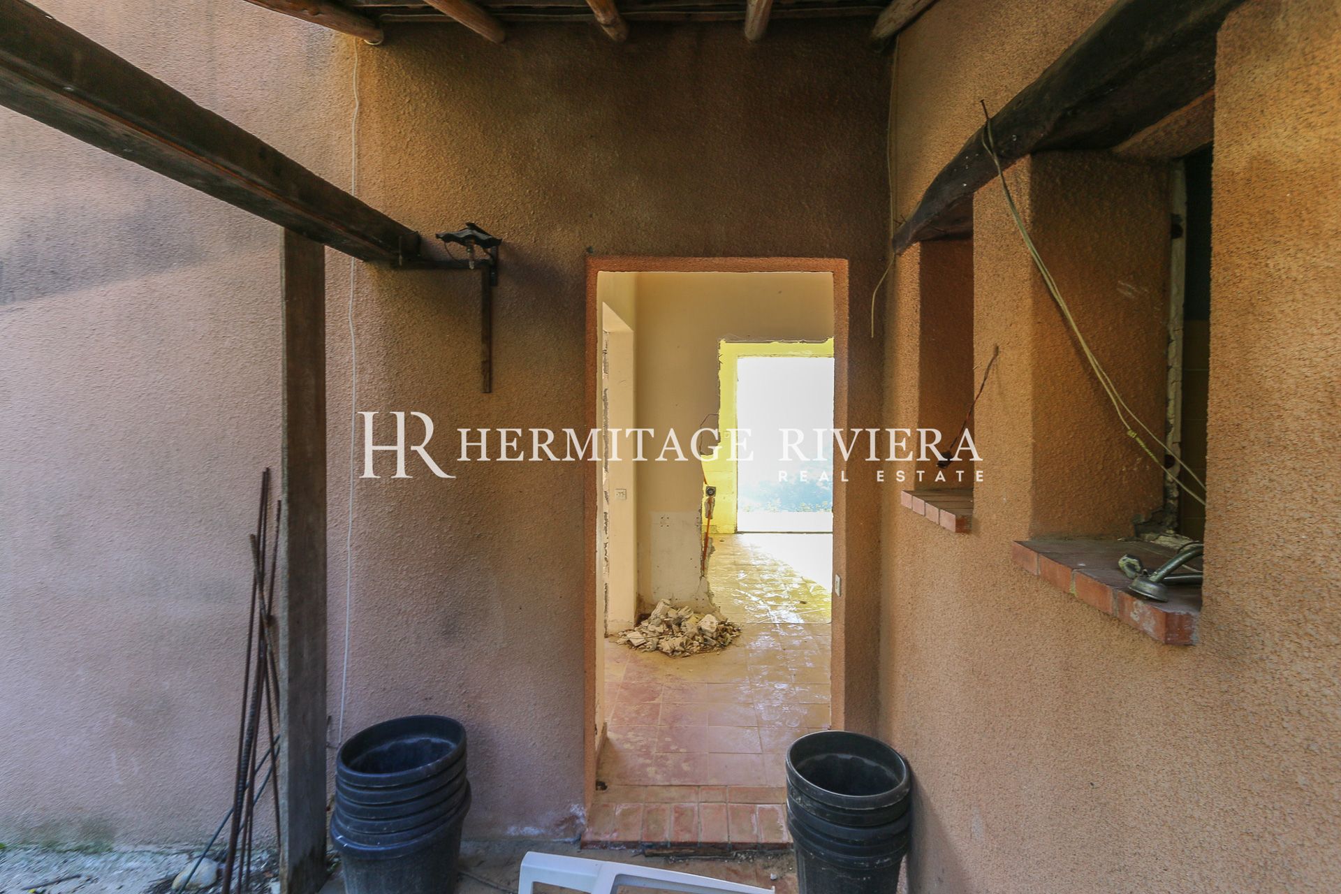 To renovate with permit - Sea view (image 14)