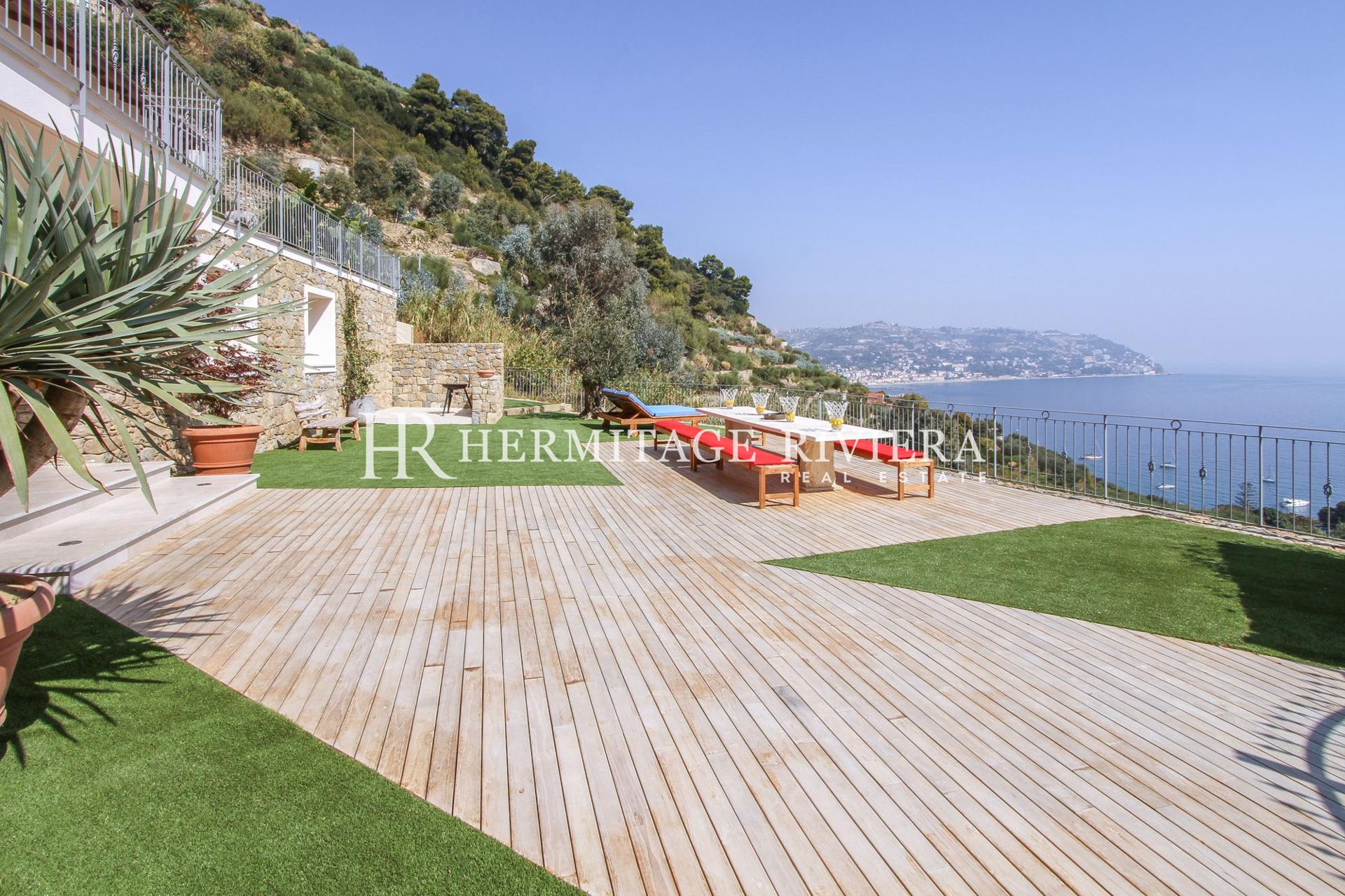 Moderne villa - Panoramautsikt over havet - Basseng (bilde 5)