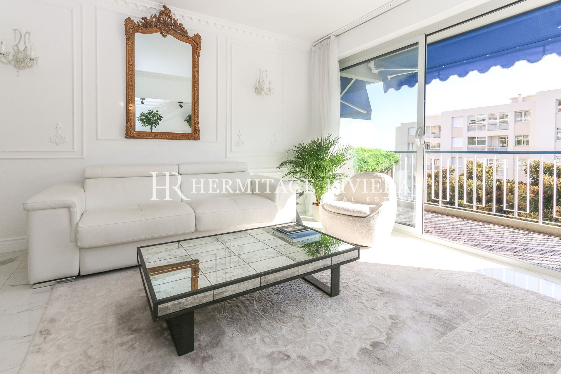 令人惊艳的翻新公寓,坐拥海景 (图片 3)