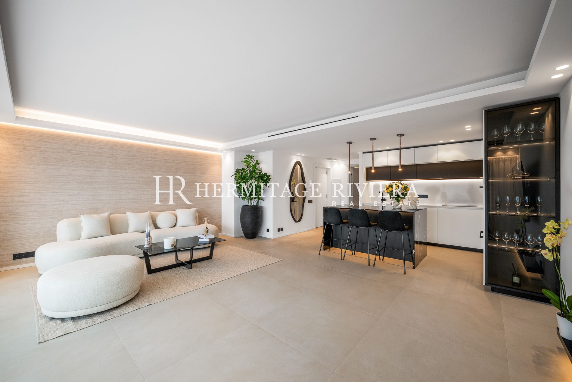 Exceptional Apartment – Top Floor with Breathtaking Sea View (image 6)