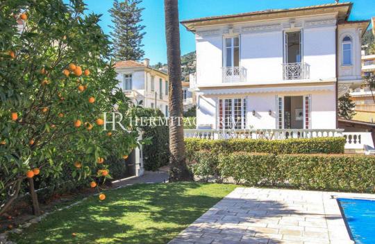 Belle Epoque villa close to seafront and beaches