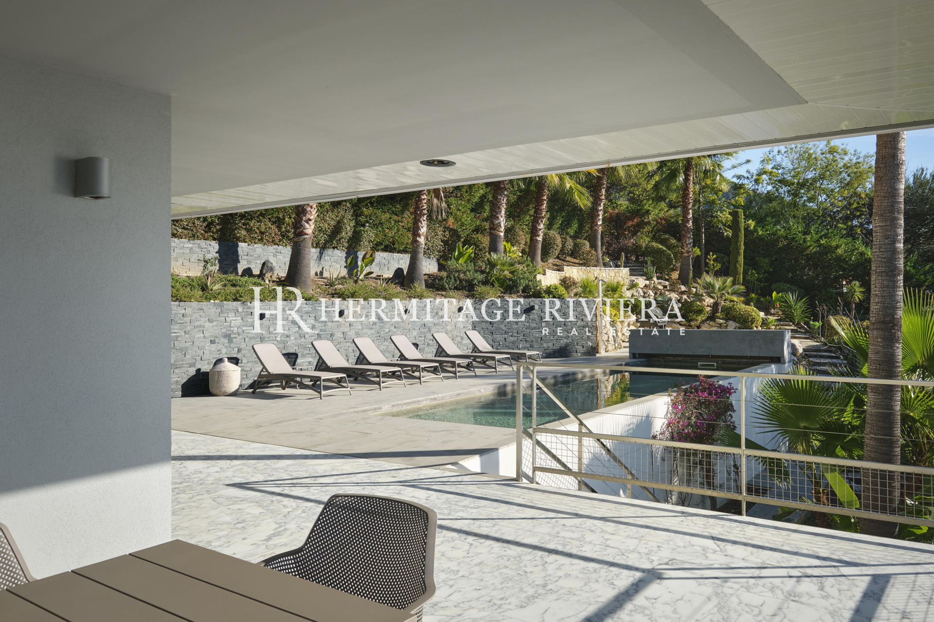 Modern villa in secure domain close Monaco (image 6)