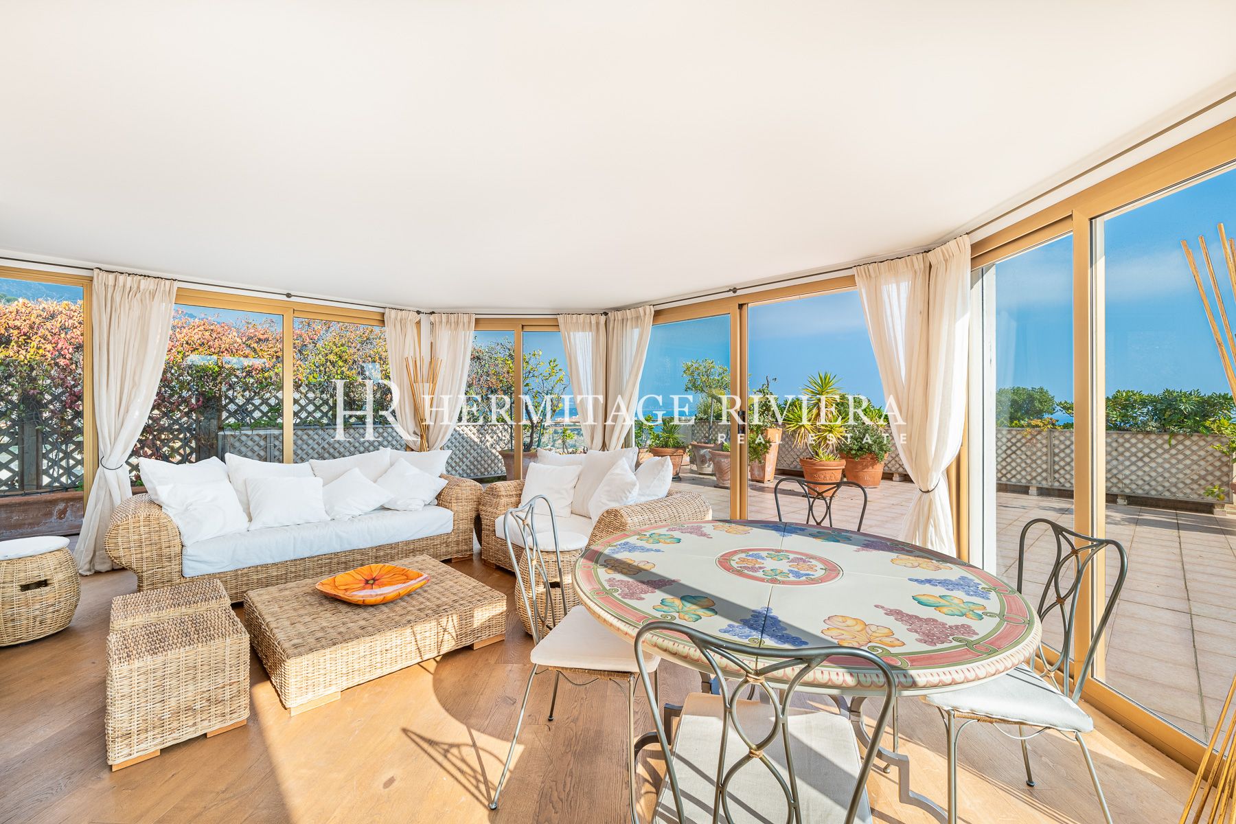 Penthouse in prestigious residence overlooking Monaco (image 7)