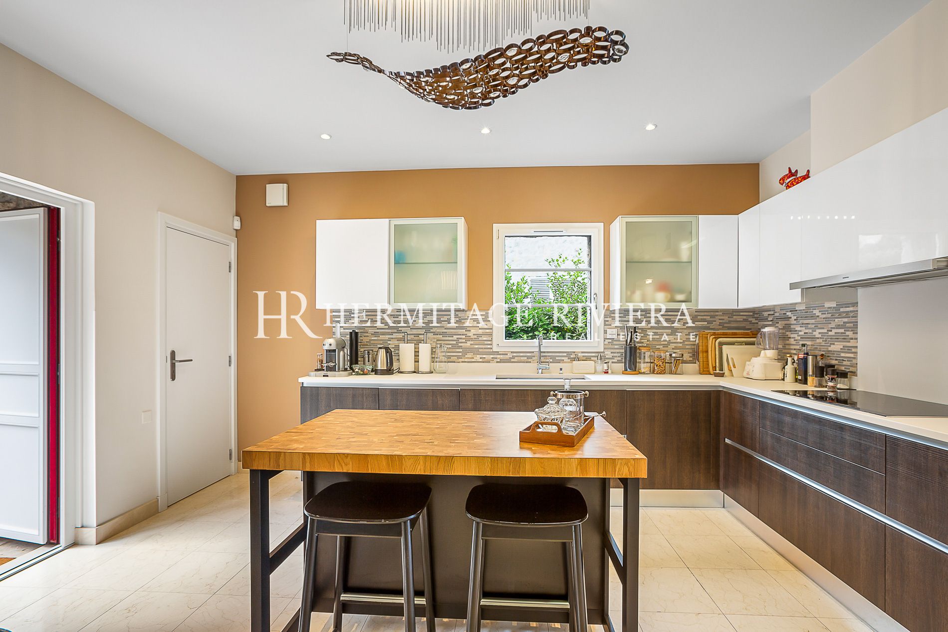 In the heart of the village - Sea view - Pool (image 14)