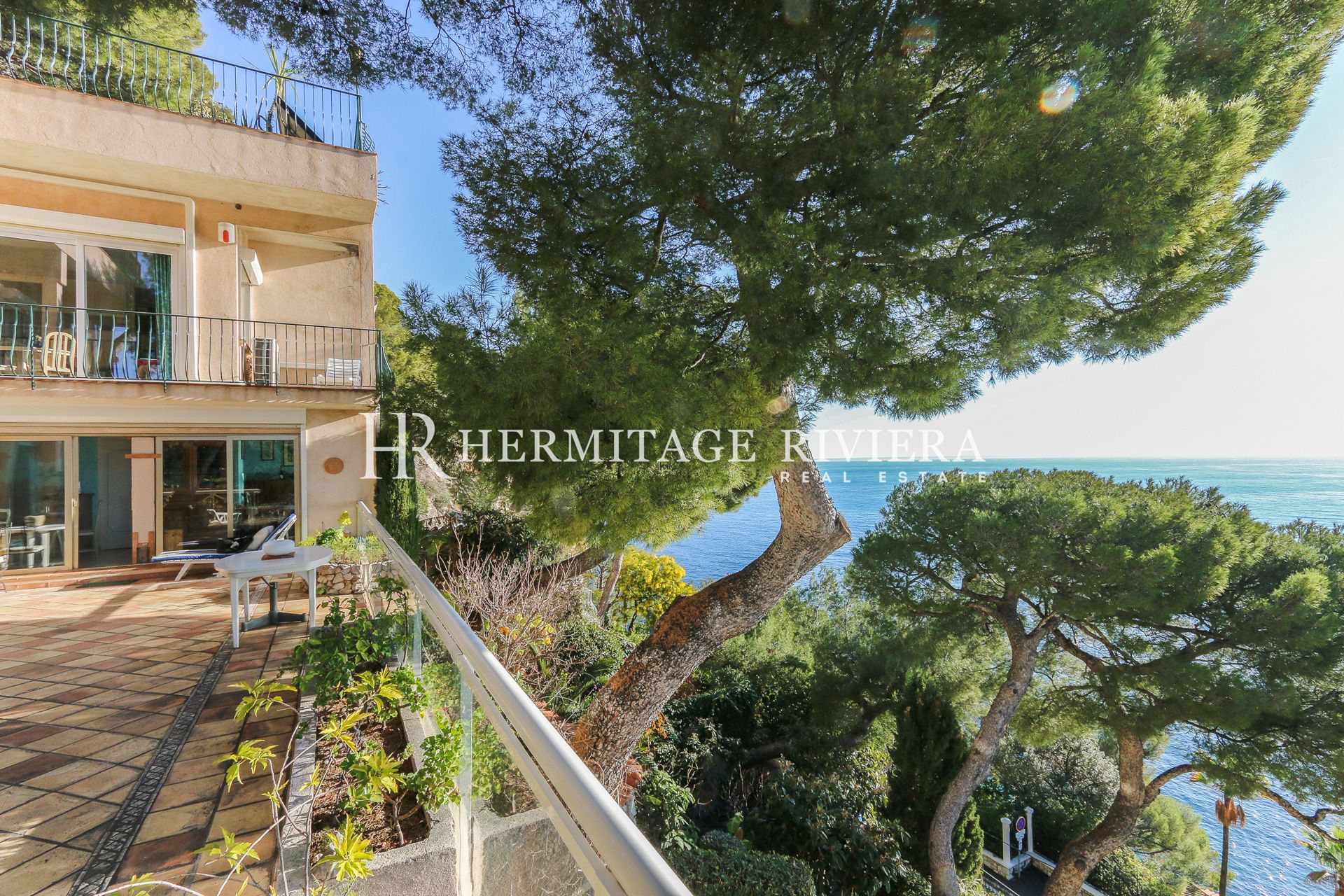 To modernise - Near the seafront - Cap Estel (image 1)