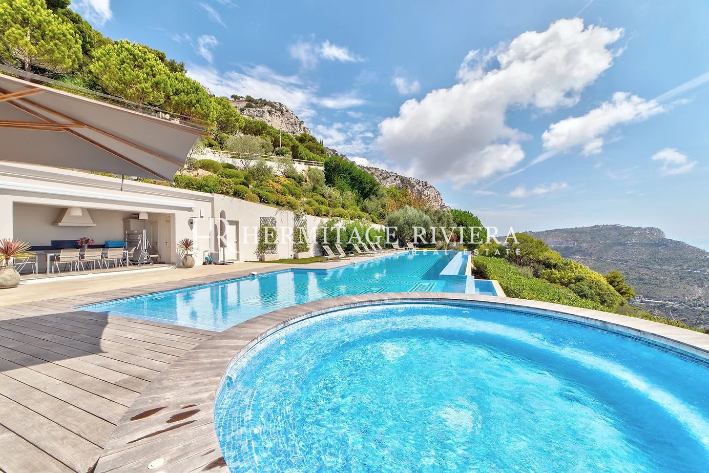 Con vista sul borgo medievale - Piscina - Vista mare (immagine 25)