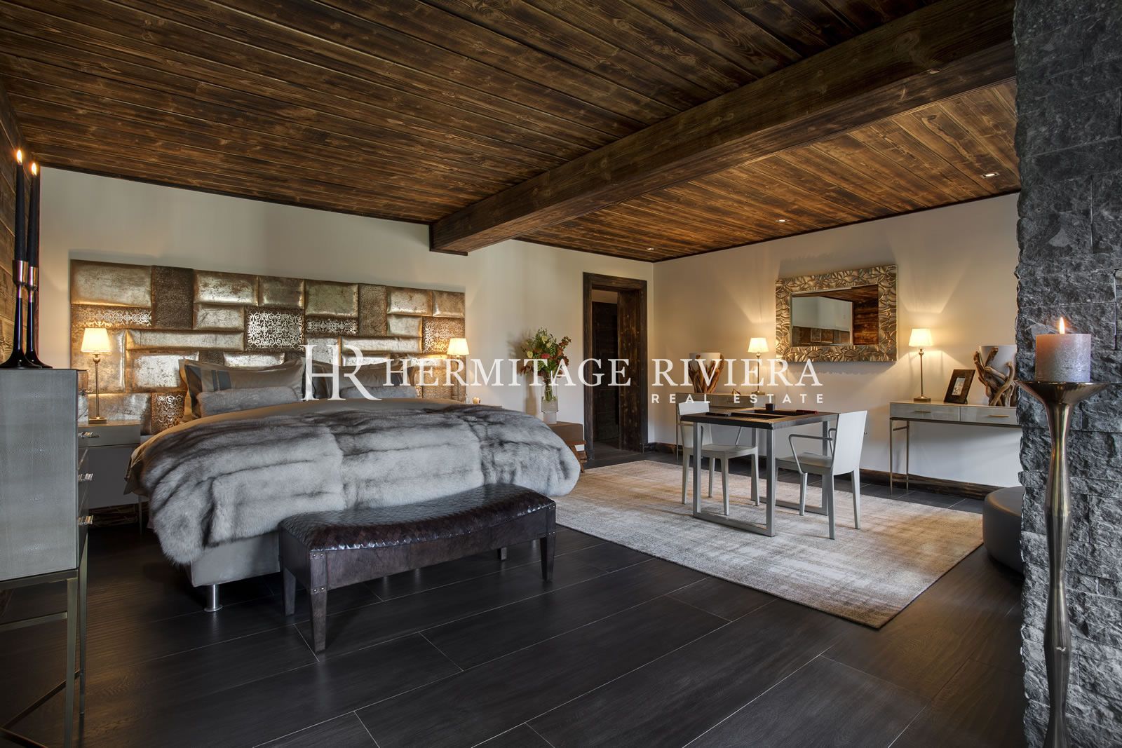 Luxury chalet by the slopes (image 18)