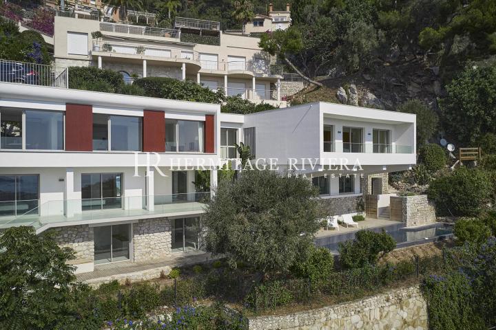 Exceptional architecture overlooking the Bay of Villefranche in Villefranche-sur-Mer (image 3)