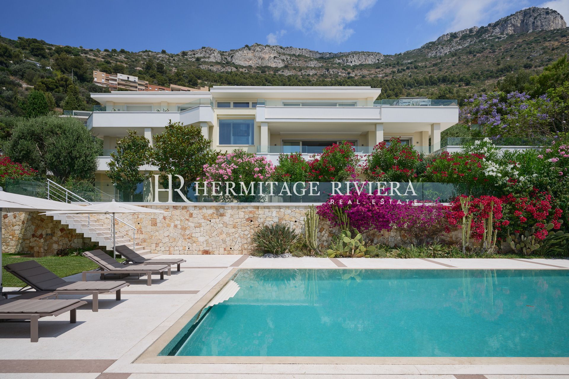 Владение из двух современных вилл - Вид на море - Бассейн (изображение 2)