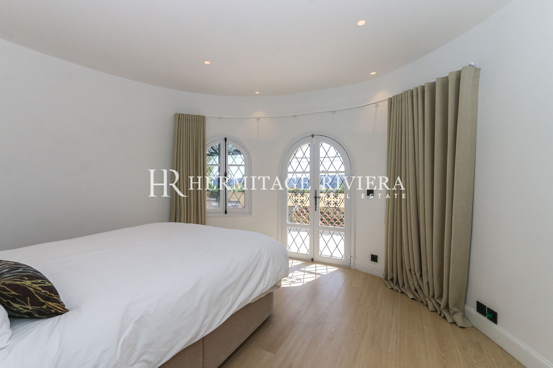 优雅的别墅,享有壮丽的景色 (图片 29)