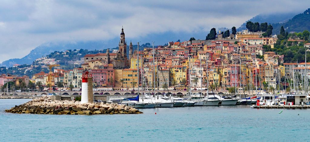 How is the situation with the real estate market on the French Riviera in 2020
