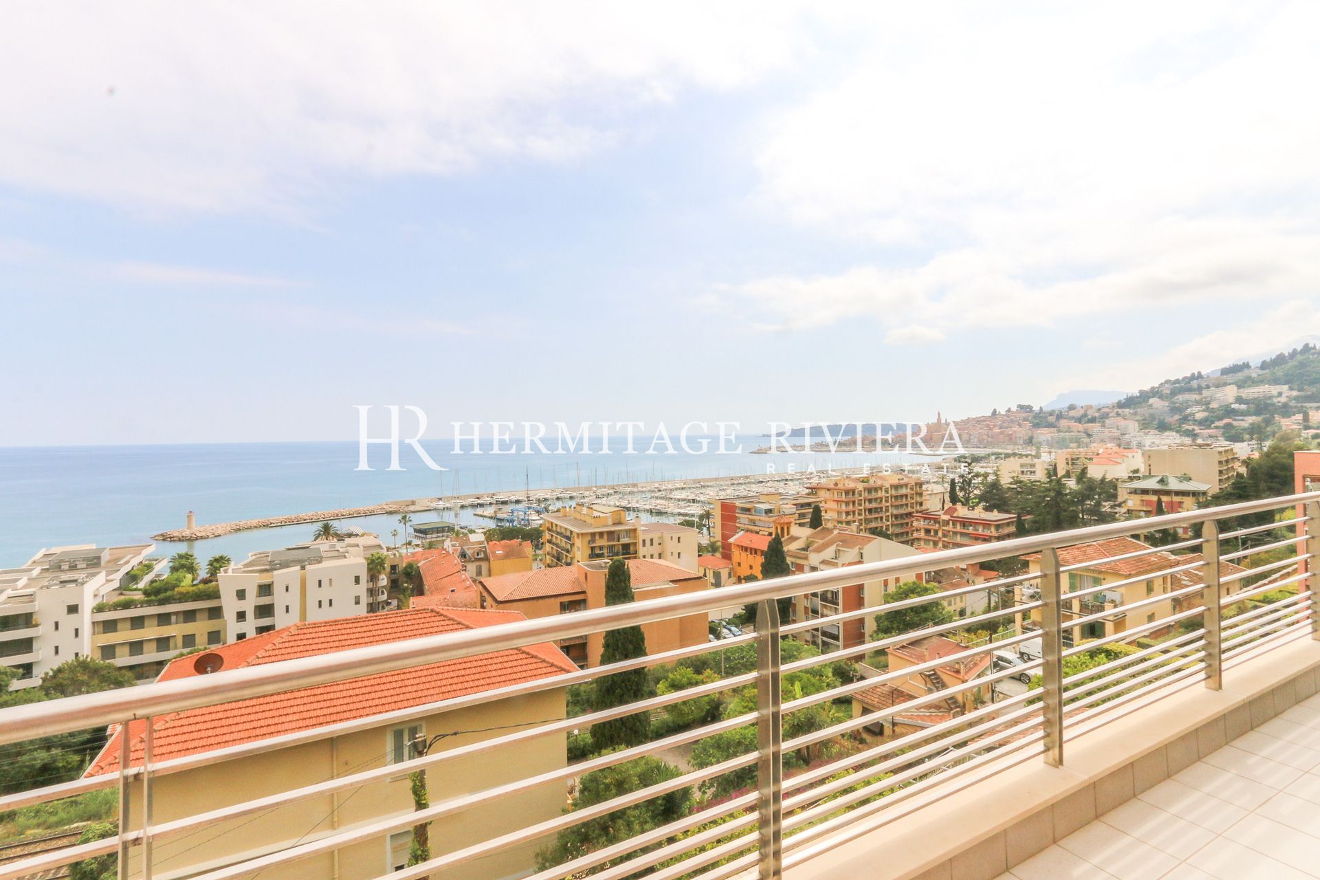 Penthouse i Menton Garavan Penthouse i nyere bolig - Tæt på strandpromenaden - Havudsigt (billede 2)