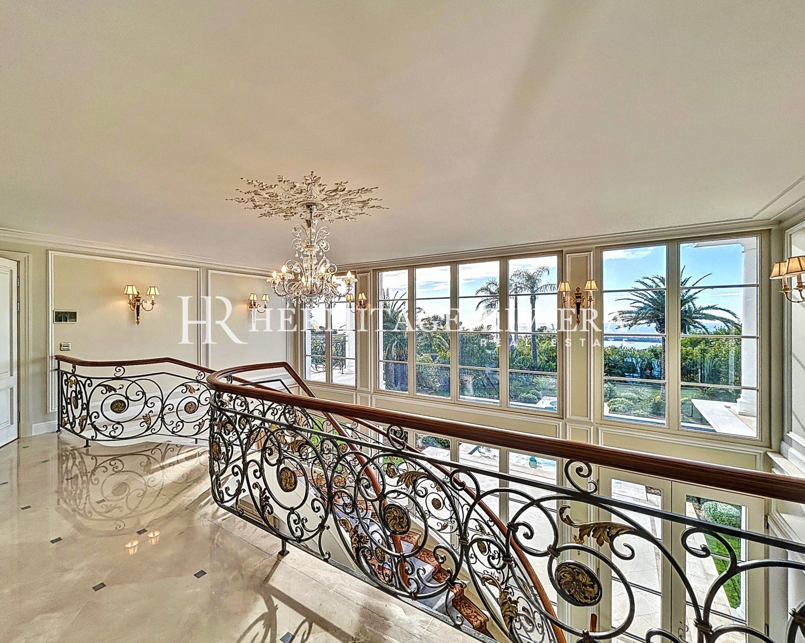 Magnificent Palace - Sea view - Tennis court - Pool (image 18)