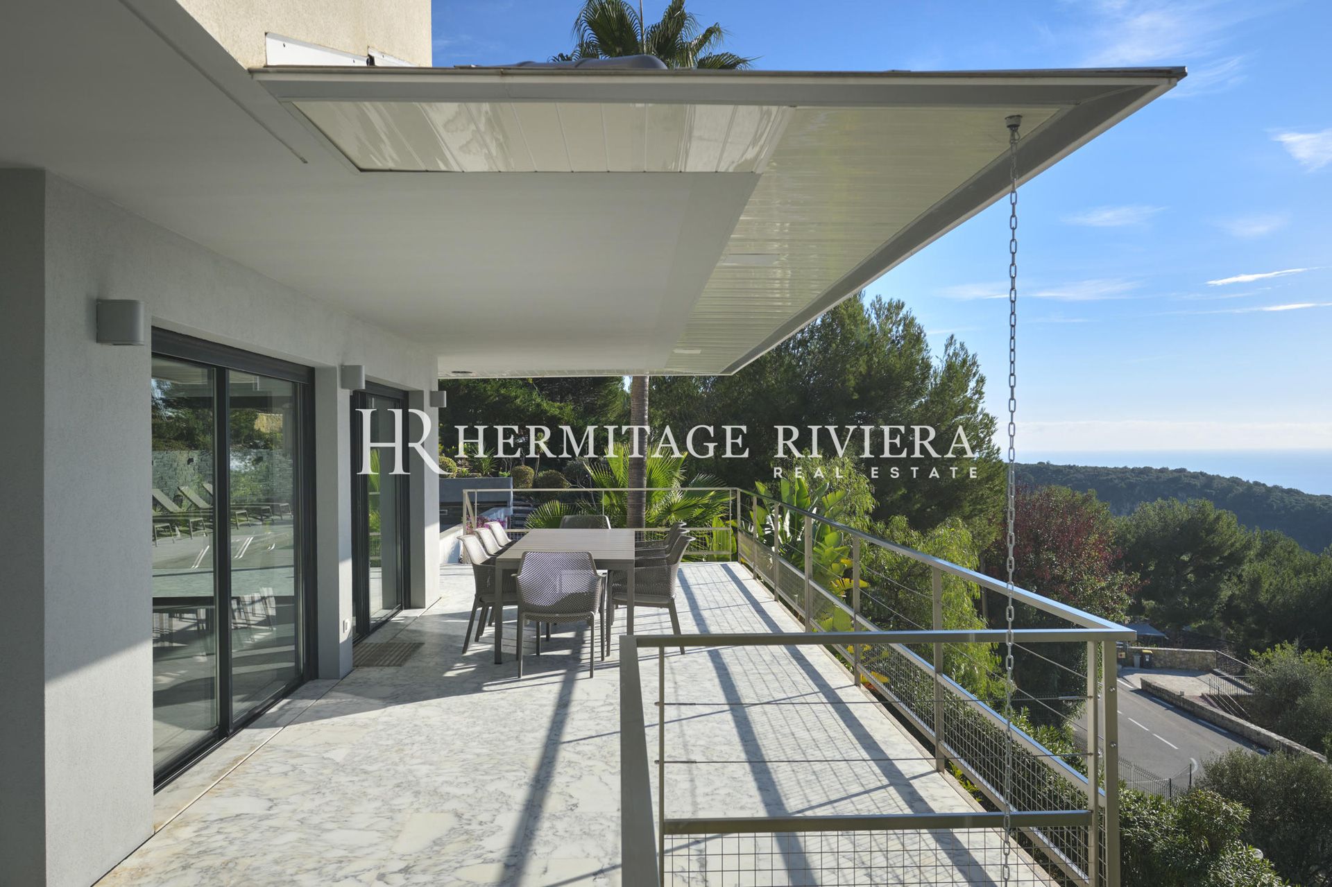 Modern villa in secure domain close Monaco (image 17)