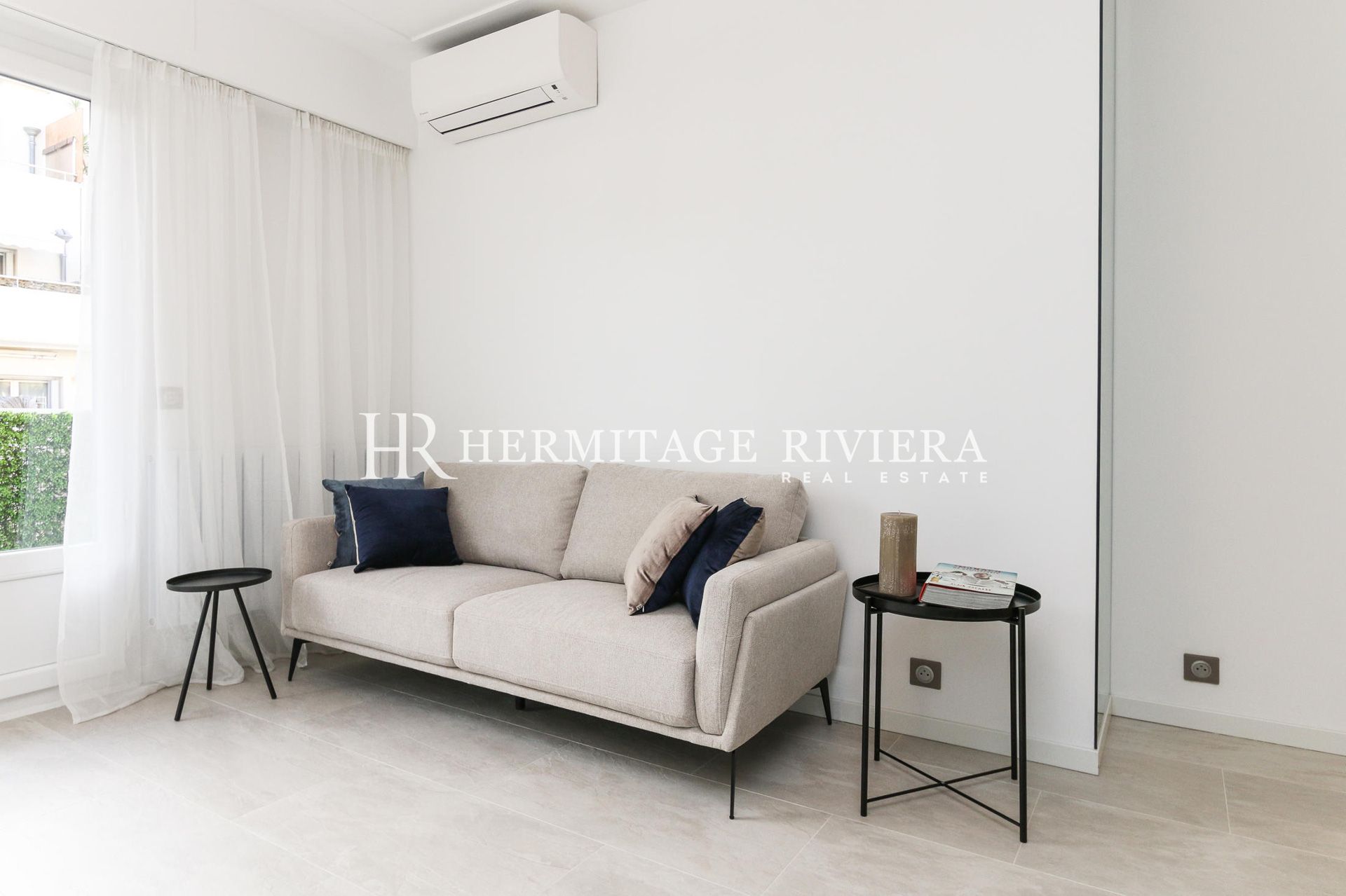1 bedroom apartment - Renovated - Open-air terrace (image 11)