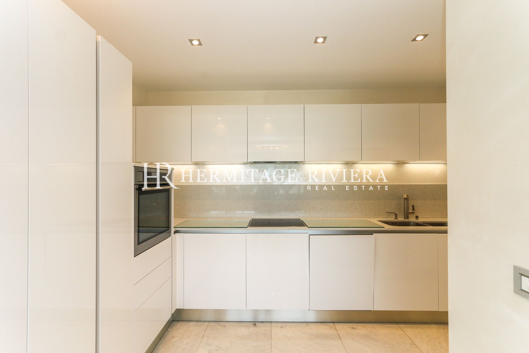 Property of two modern villas - Sea views - Pool (image 29)