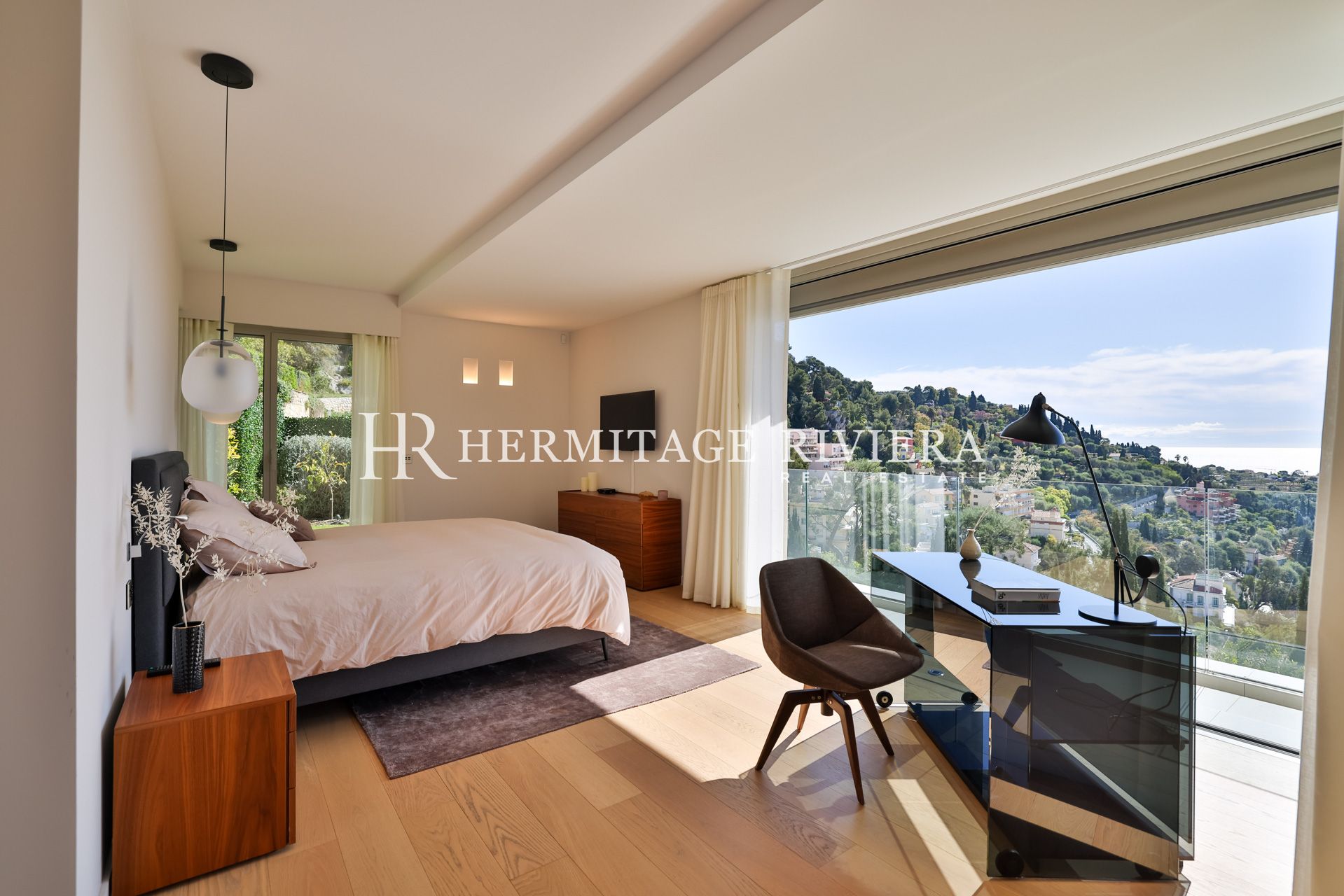 Luxury property - Sew Views - Pool (image 22)