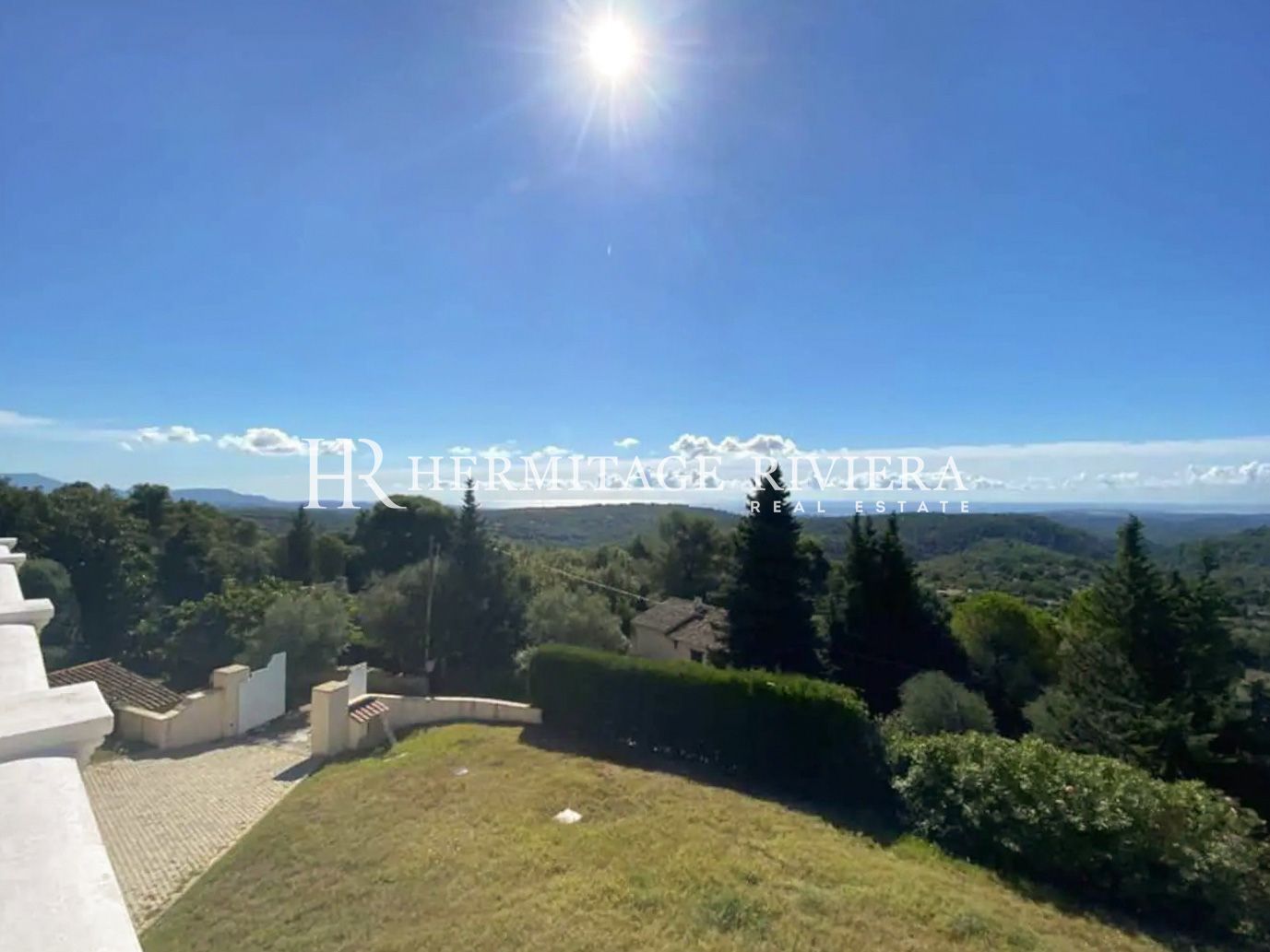 Charmante villa avec piscine (image 3)