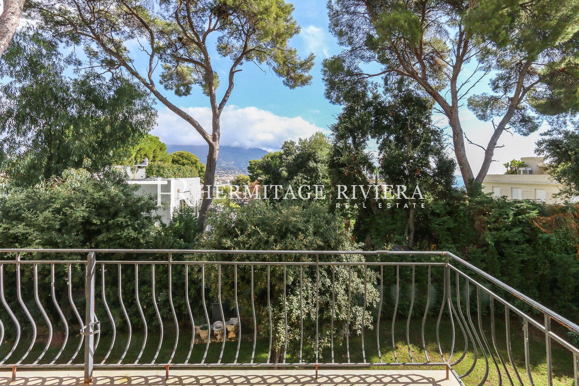 Renovert villa - Basseng - Hage - Havutsikt (bilde 7)