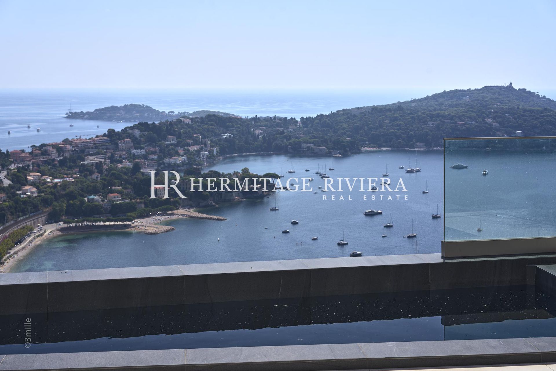 Modern property - Overlooking the Bay of Villefranche - Pool  (image 7)