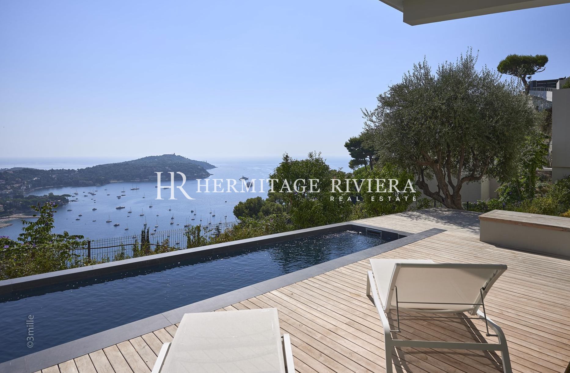 Modern property - Overlooking the Bay of Villefranche - Pool  (image 4)