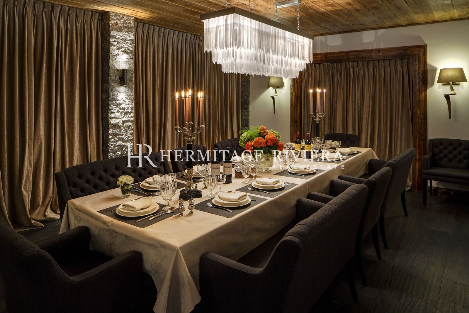 Luxury chalet by the slopes (image 4)