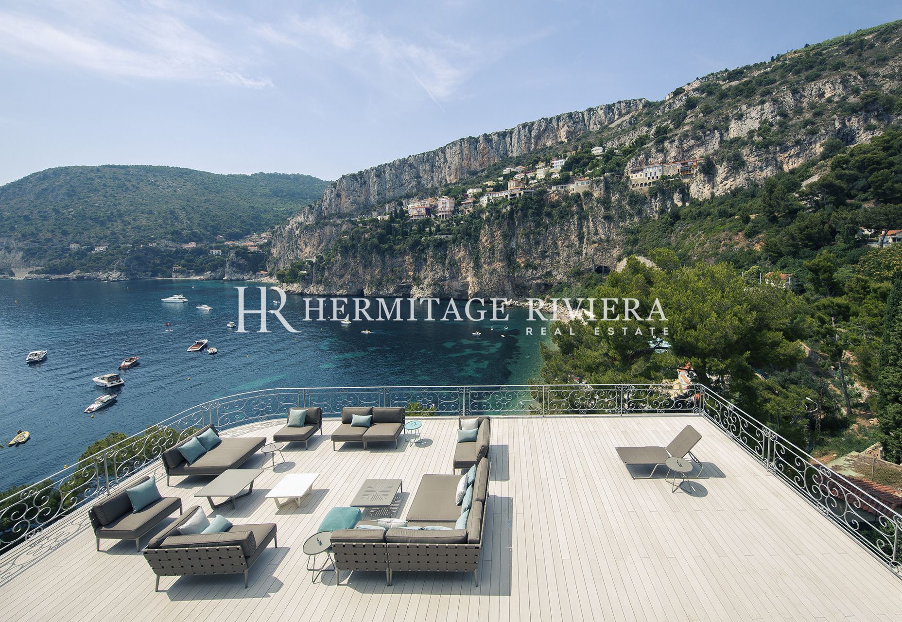 Lavish waterfront property (image 2)