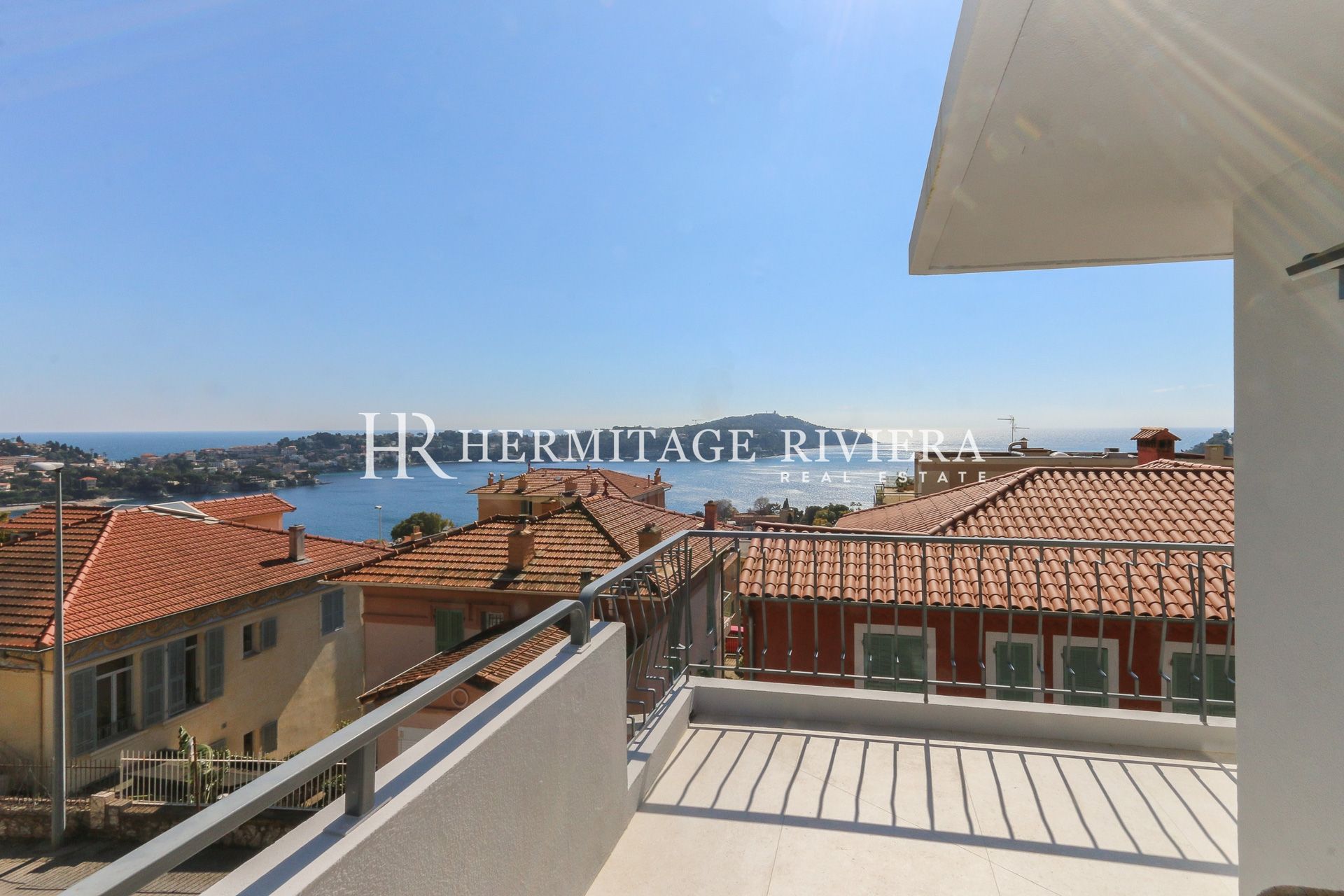 Renovated - Top floor apartment - Sea view -Terrace (image 5)