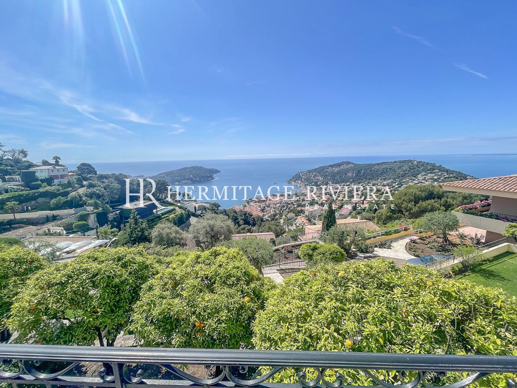 坐拥全景的非凡别墅 (图片 28)