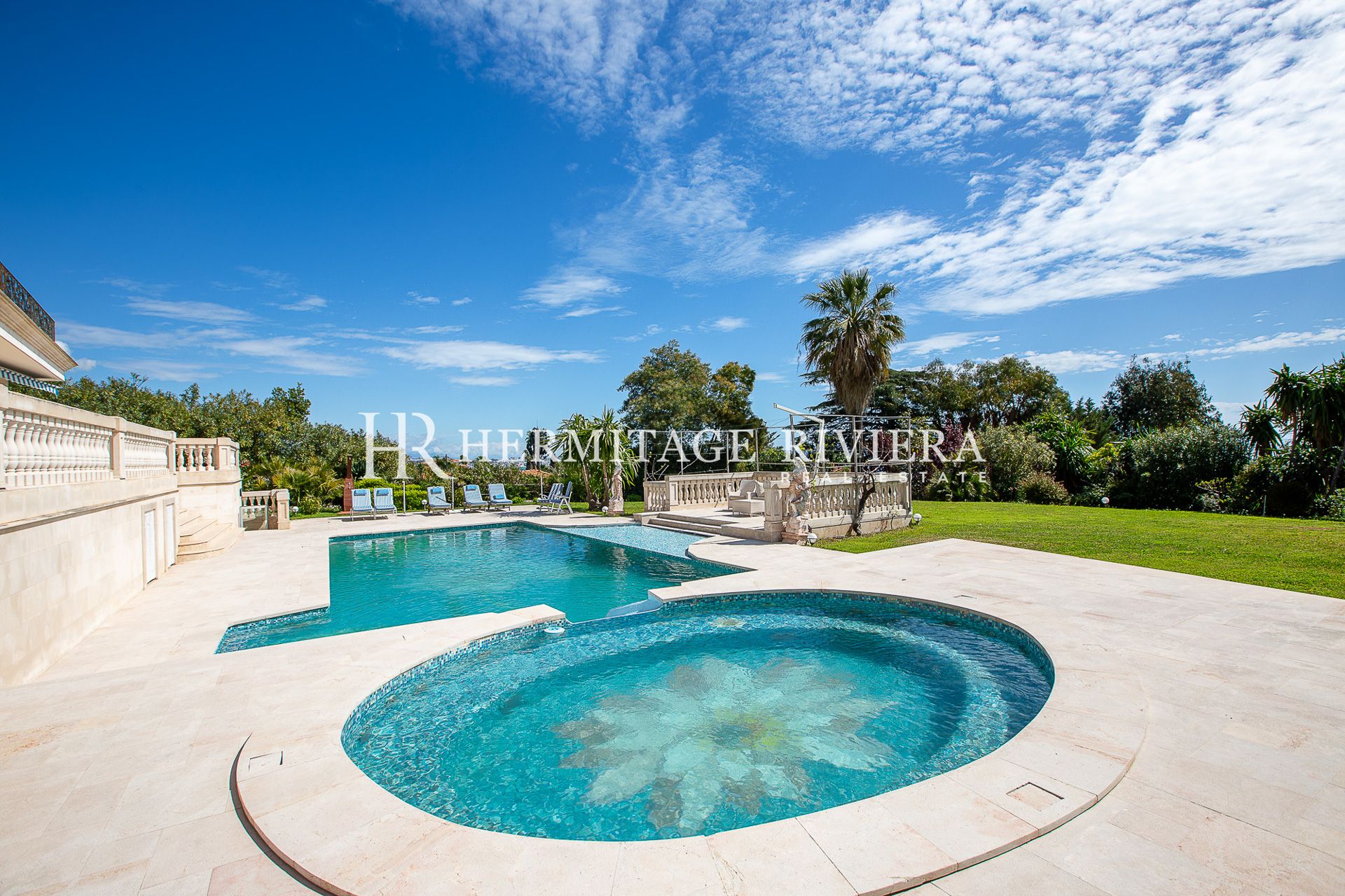 Exception prestigious property - Flat garden - Pool - Sea view  (image 8)