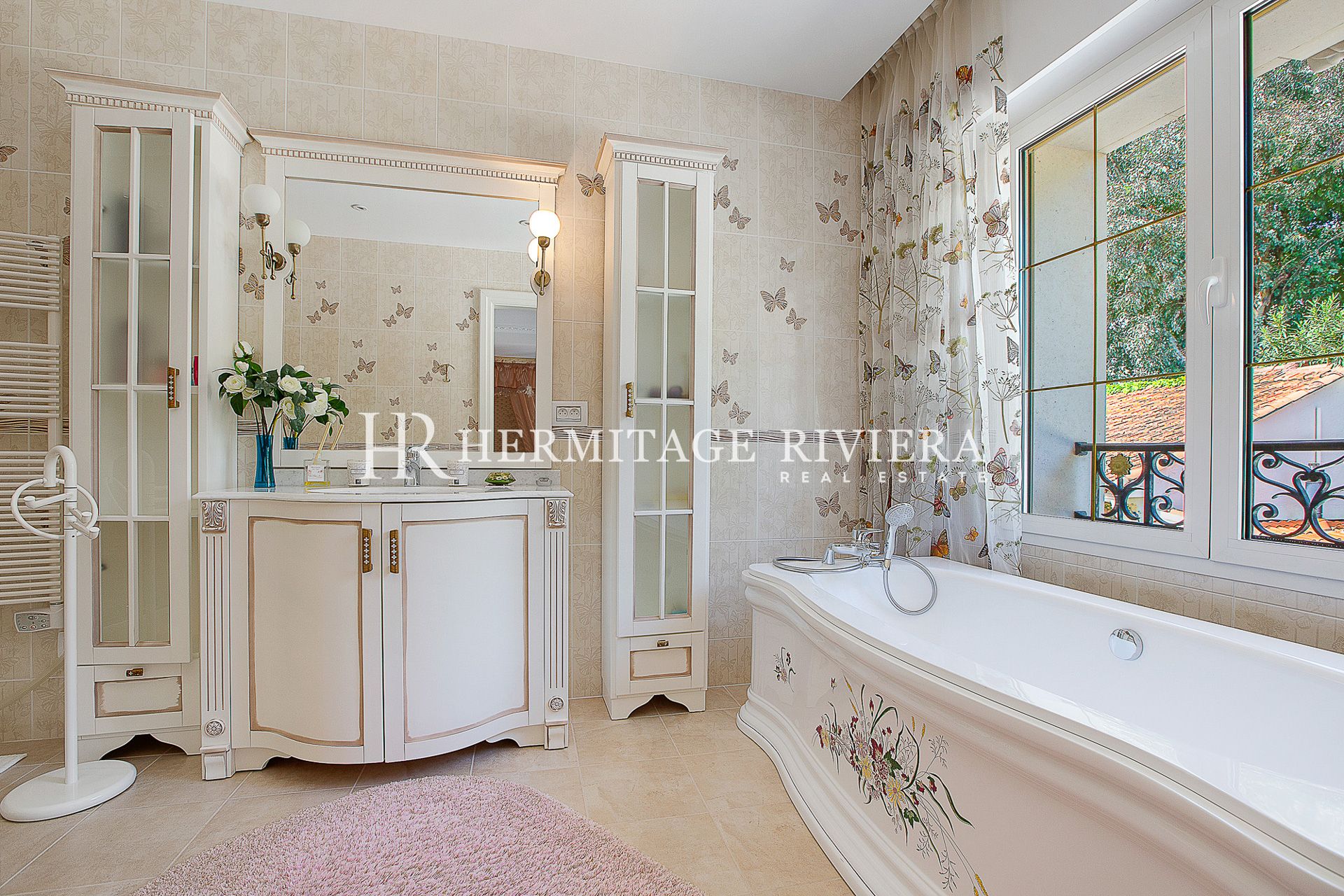 Exception prestigious property - Flat garden - Pool - Sea view  (image 36)