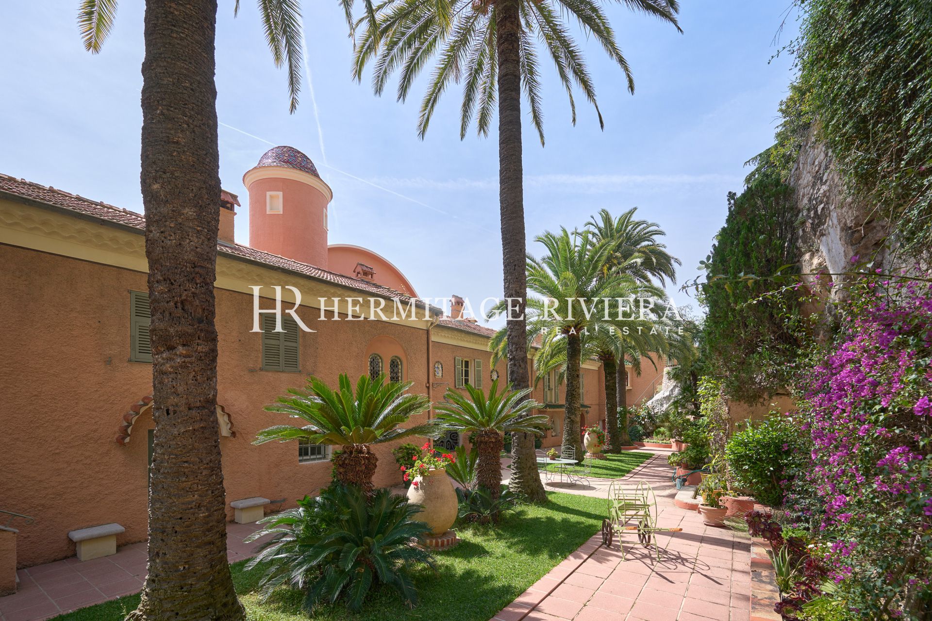 3 bedroom apartment - Historic residence - Overlooking the bay - Terrace (image 21)