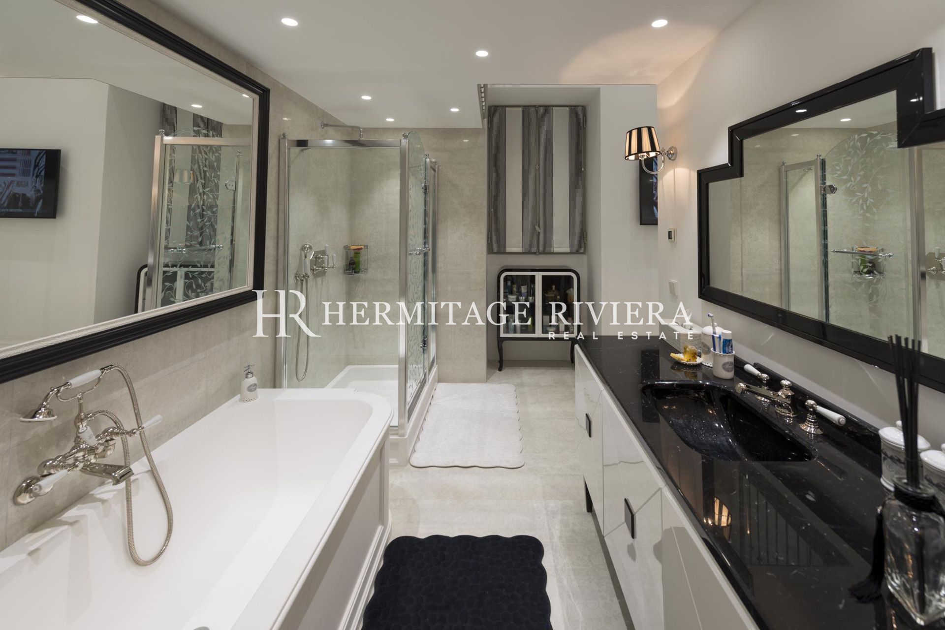 3 bedroom apartment - Luxury apartment - Terrace (image 13)