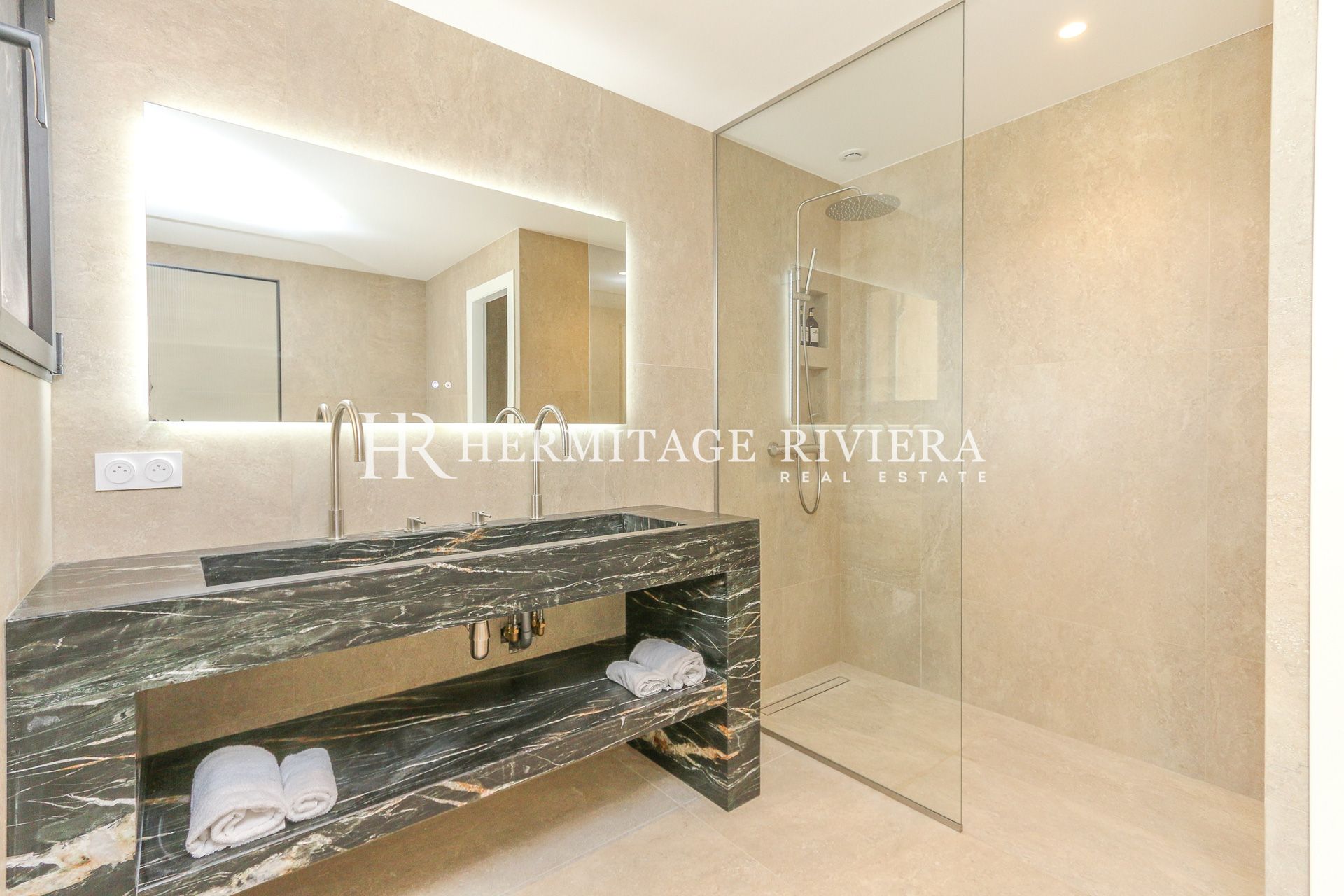 Villa in Roquebrune-Cap-Martin New villa - sea view calme close Monaco (image 19)