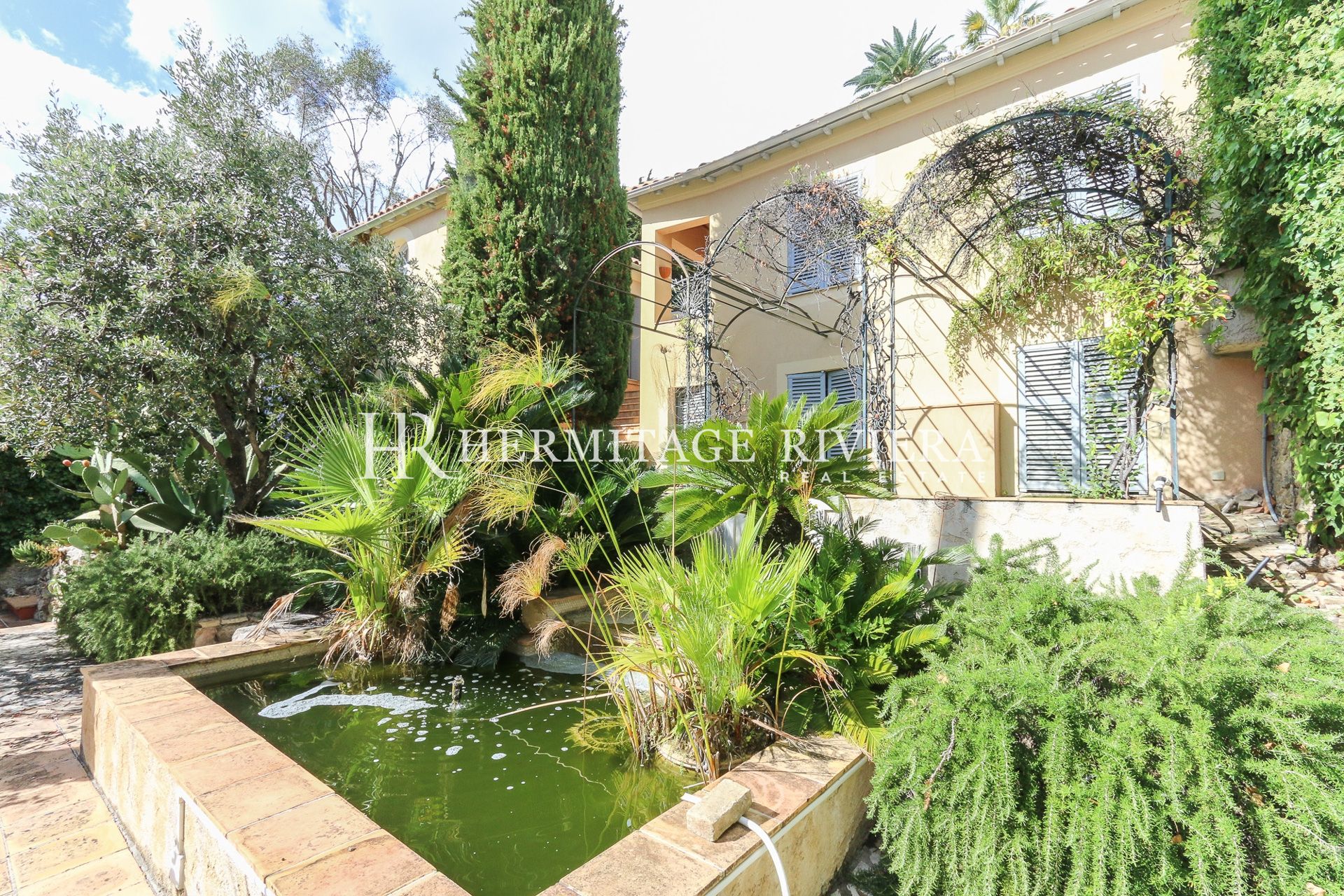 Affascinante villa di inizio secolo con foresteria e giardino botanico (immagine 29)