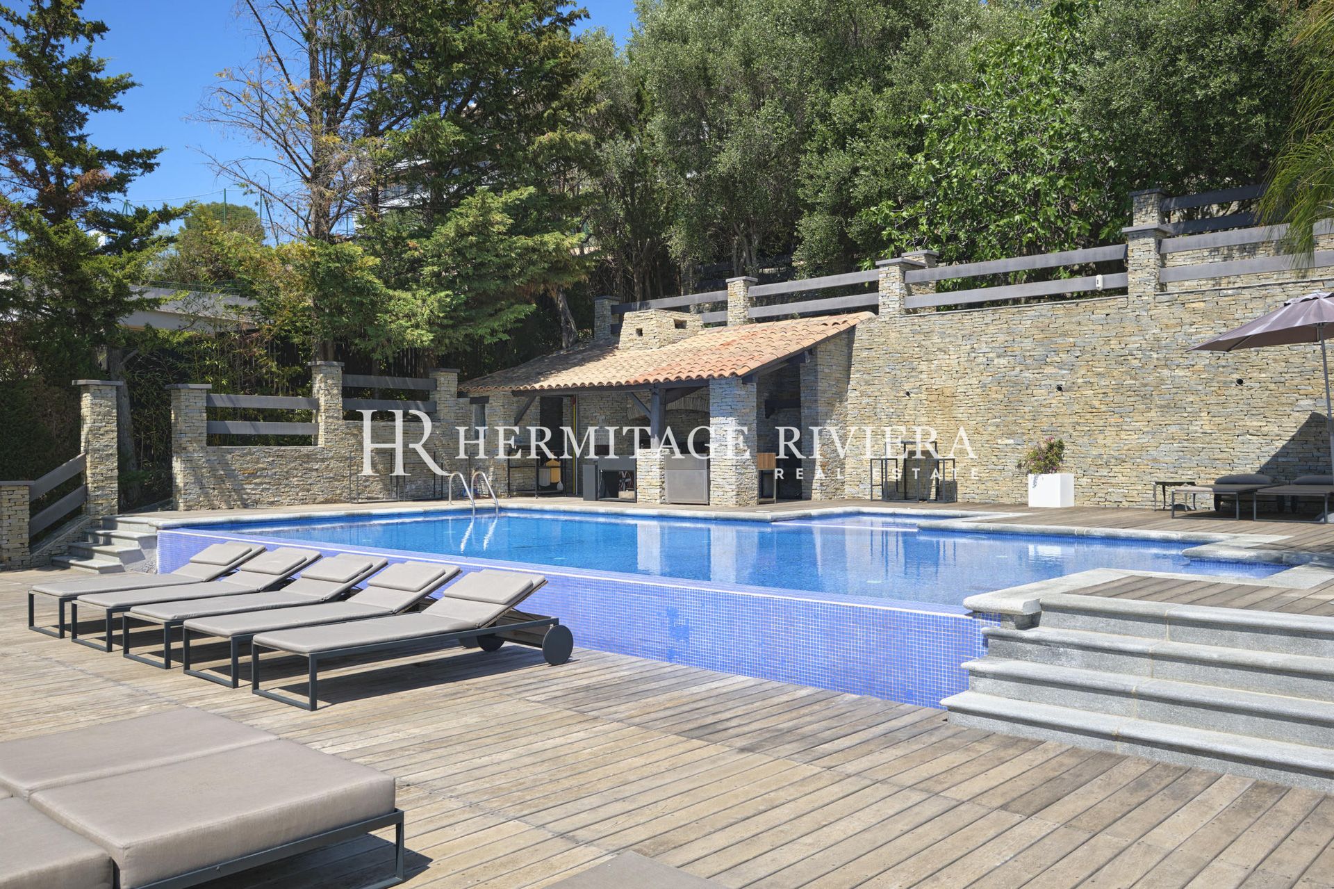 Propiedad moderna - Vistas al mar - Piscina (imagen 32)
