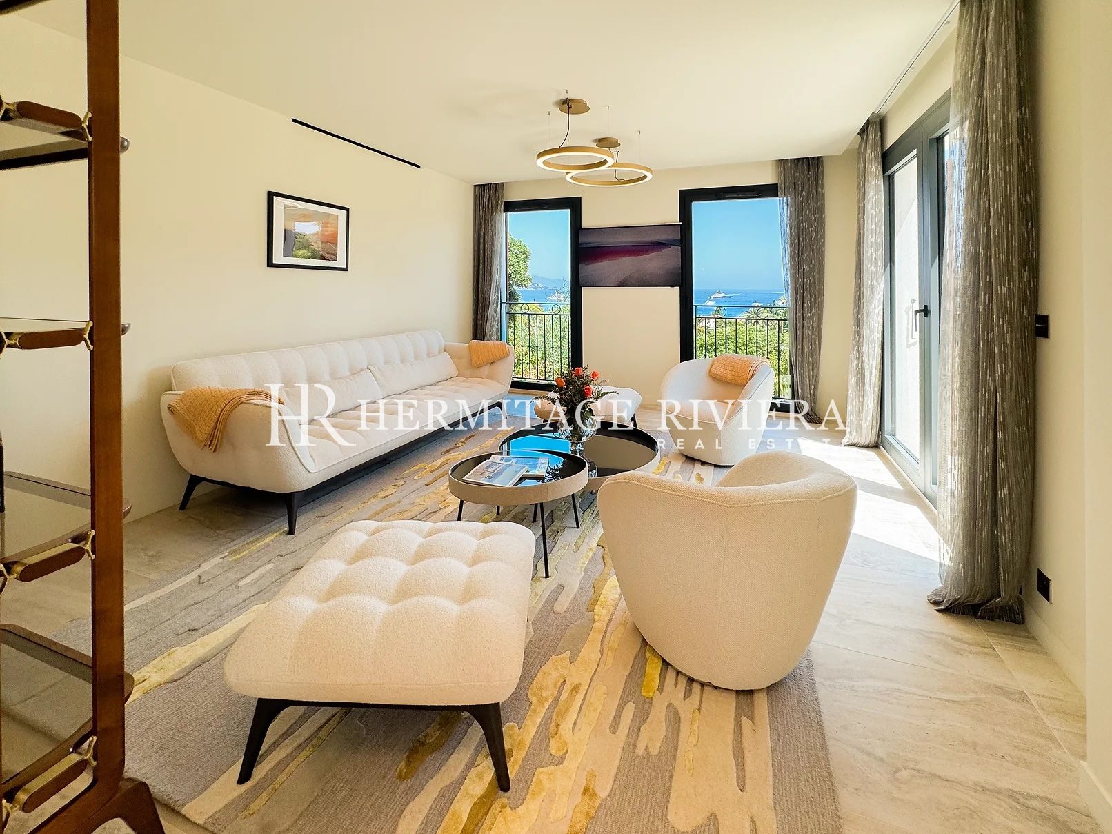 Villa ristrutturata con piscina e vista mare (immagine 5)