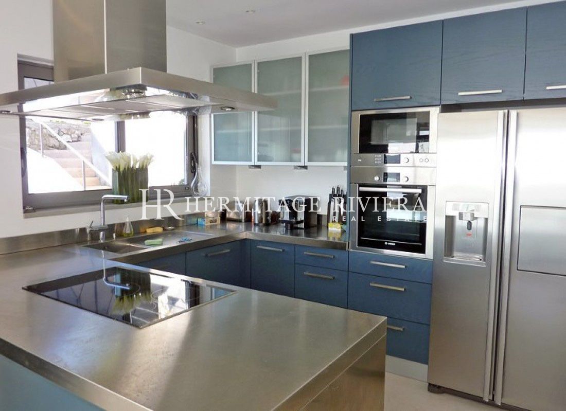 Contemporary villa - Stunning sea views - Pool (image 6)